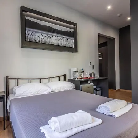 Aris Premium Accommodations Athens Room photo