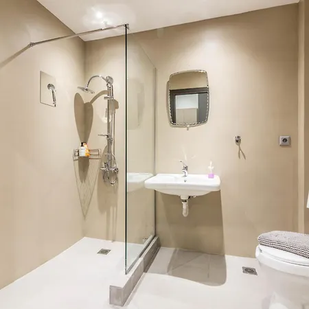 Aris Premium Accommodations Athens Room photo